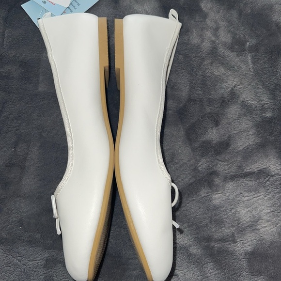 Cat and jack Diana slip on shoe big girl 5 - Picture 2 of 5